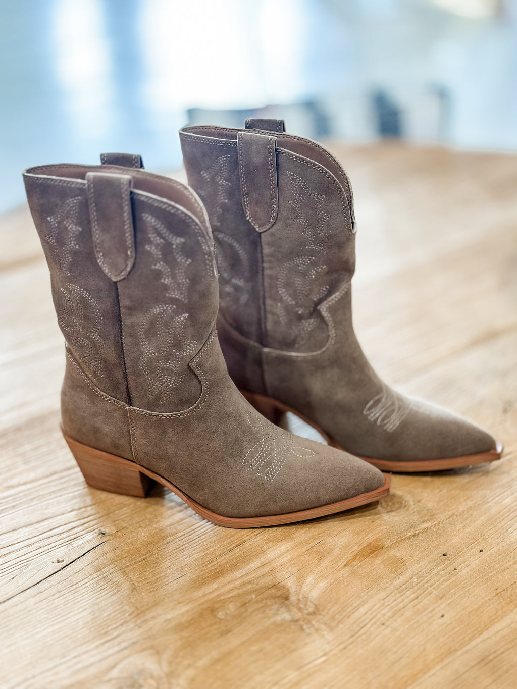 Nelly Boots