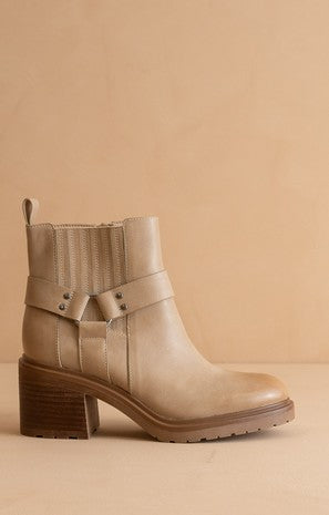 The Saddle Boot
